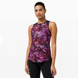 LULULEMON Sculpt Tank
Fluoro Floral Multi / Black